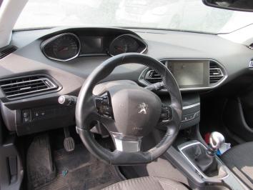 poza Peugeot 308 1.6BlueHDI 2015 Diesel